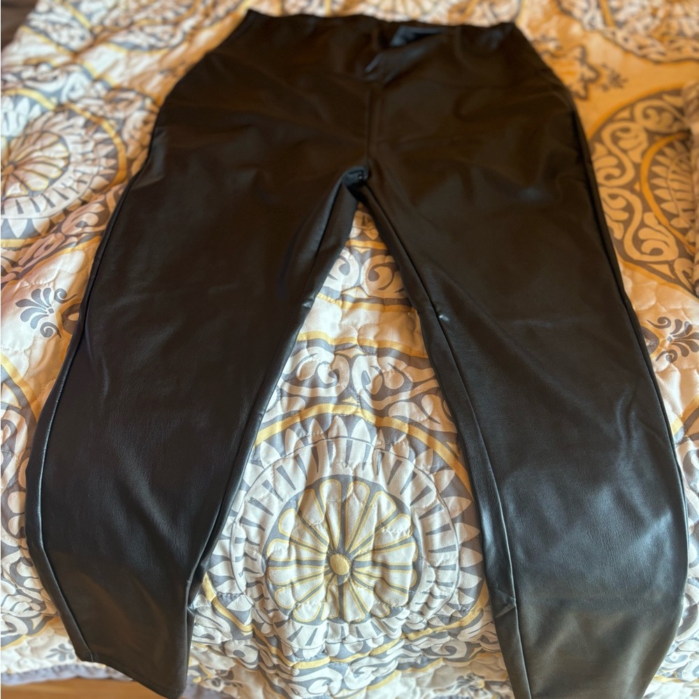 Faux leather leggings